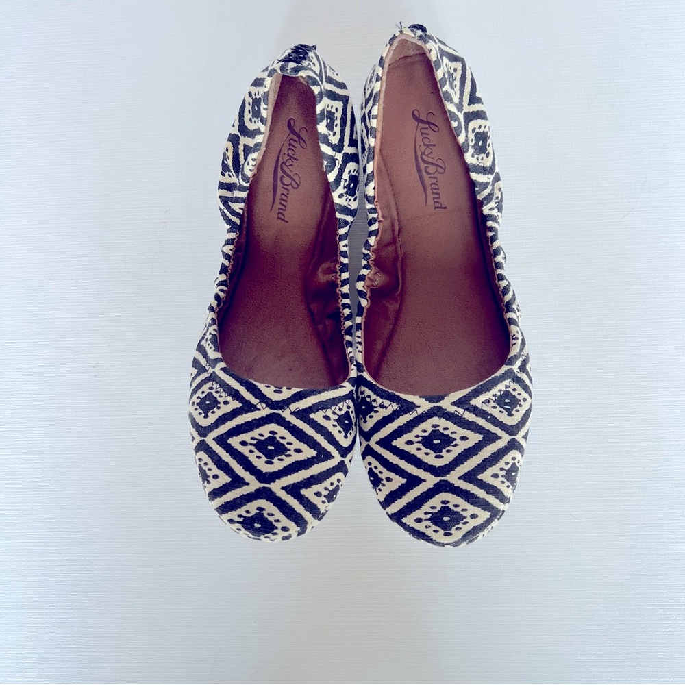 Lucky Brand Black and White Women's Shoes Size 7